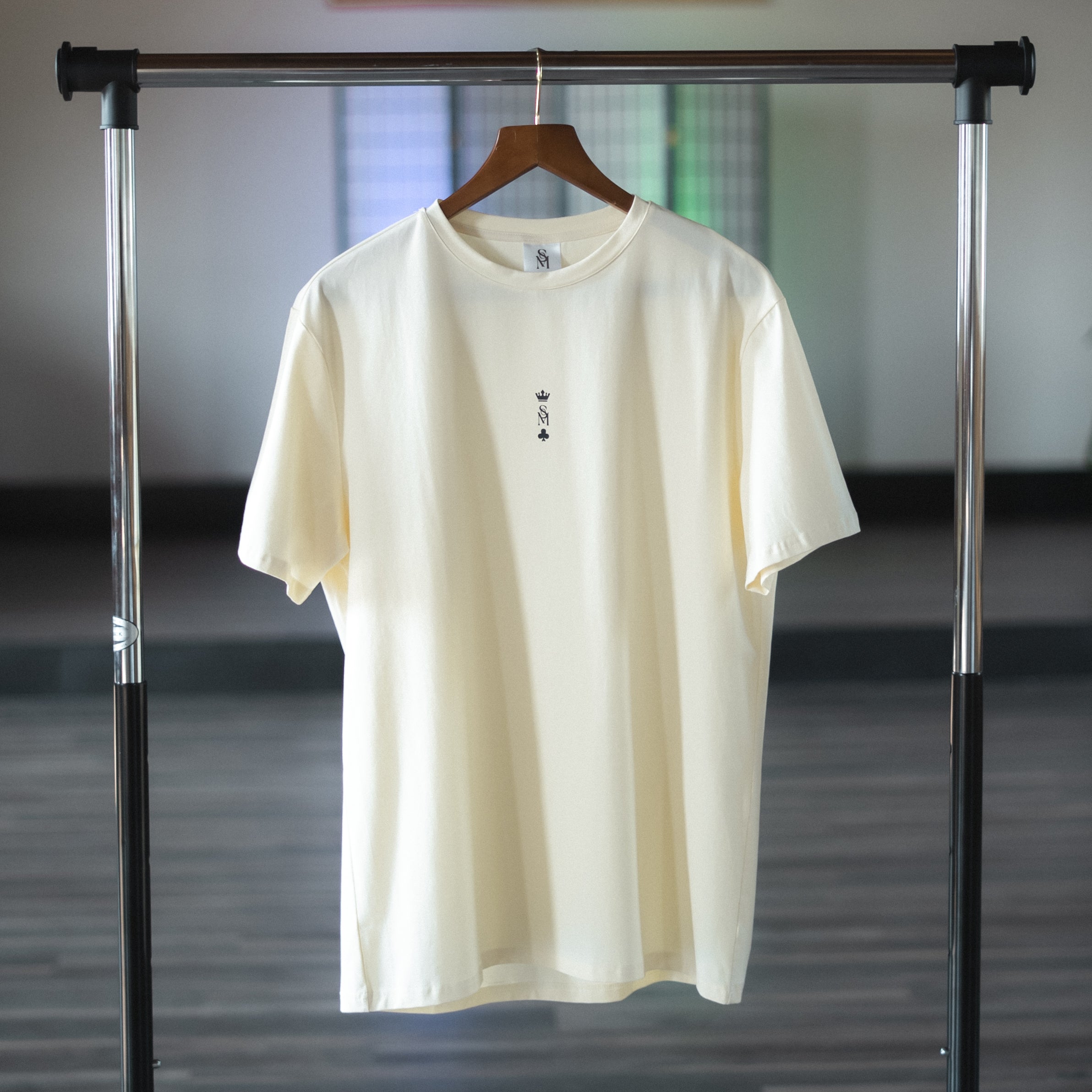 Créme Insignia Tee